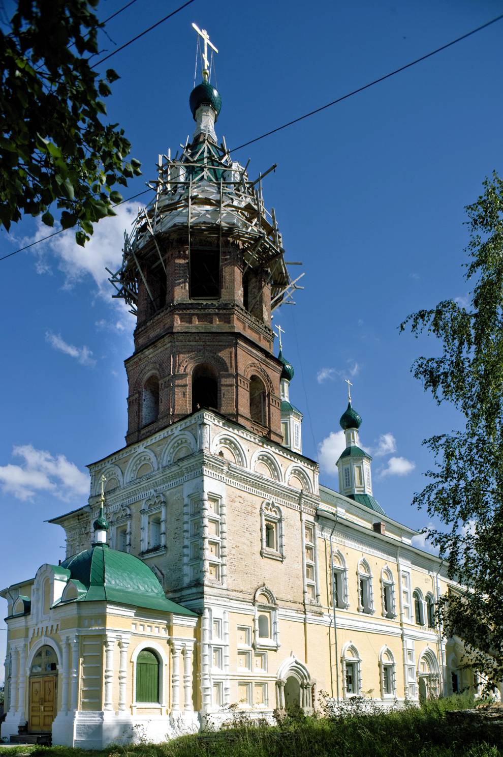 Солигалич, г.
Россия. Костромская обл.. Солигаличский р-н
Собор Рождества Пресвятой БогородицыВылузгина ул.
2010-08-12
© Фотографии Уильяма Брумфилда