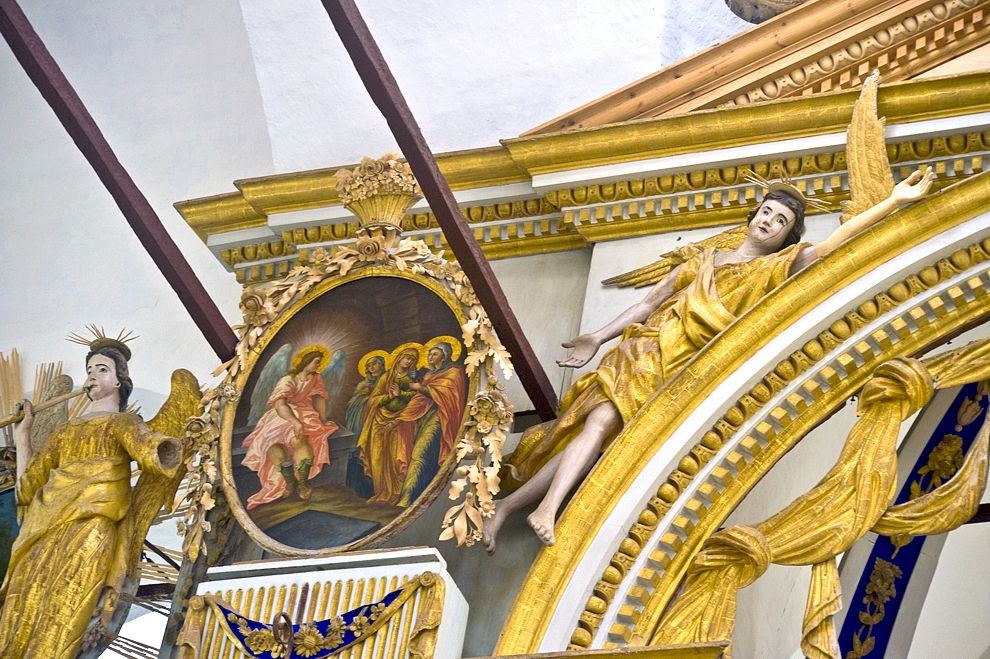 Belozersk
Russia. Vologda Region. Belozersk District
Kremlin
Cathedral of the TransfigurationGorodskoi Val street 13
Interior. Iconostasis. Left side of pediment
2009-08-08
© Photographs by William Brumfield