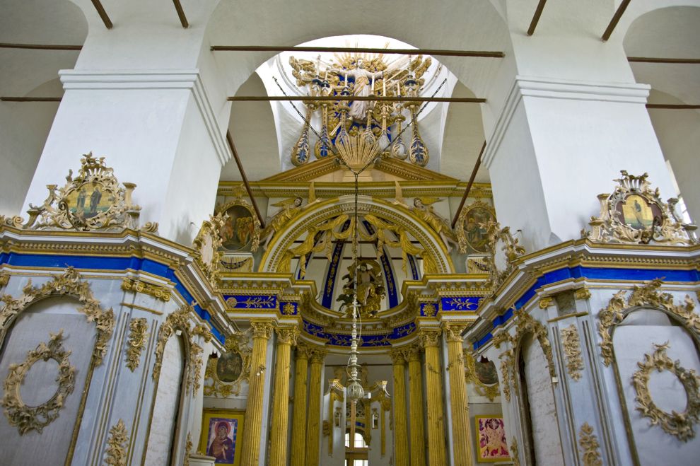 Belozersk
Russia. Vologda Region. Belozersk District
Kremlin
Cathedral of the TransfigurationGorodskoi Val street 13
Interior. Iconostasis
2009-08-08
© Photographs by William Brumfield