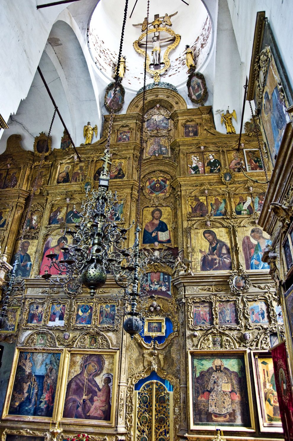 Belozersk
Russia. Vologda Region. Belozersk District
Church of the DormitionMarks Street 43
Interior. Iconostasis
2009-08-08
© Photographs by William Brumfield