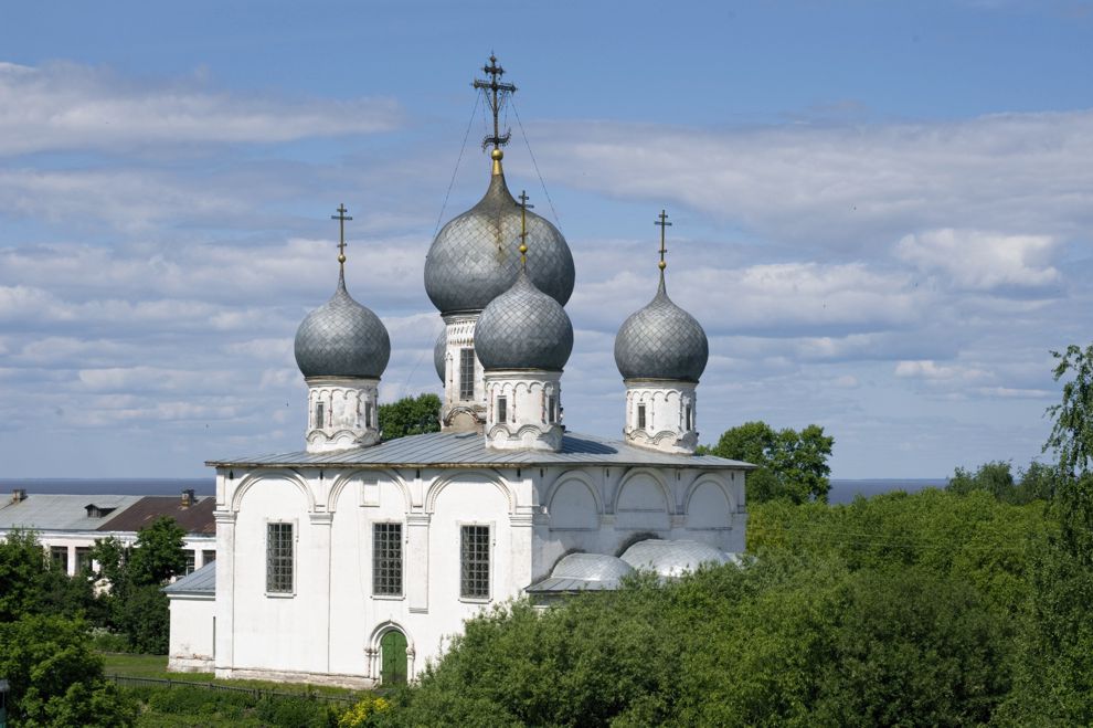 Belozersk
Russia. Vologda Region. Belozersk District
Kremlin
Cathedral of the TransfigurationGorodskoi Val street 13
2010-06-09
© Photographs by William Brumfield