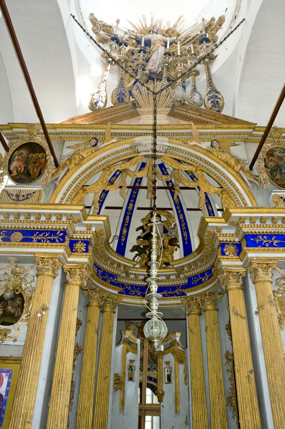 Belozersk
Russia. Vologda Region. Belozersk District
Kremlin
Cathedral of the TransfigurationGorodskoi Val street 13
Interior. Iconostasis
2010-07-22
© Photographs by William Brumfield