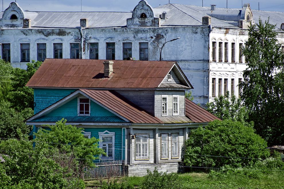 Belozersk
Russia. Vologda Region. Belozersk District
Kremlin
Religious schoolStreet of the Third International 10
2010-06-09
© Photographs by William Brumfield