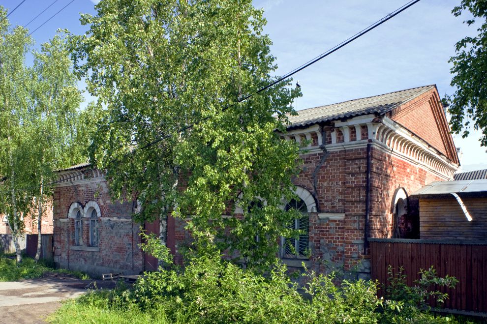 Белозерск, г.
Россия. Вологодская обл.. Белозерский р-н
Административно-хозяйственные здание, 1846 г.
2010-06-09
© Фотографии Уильяма Брумфилда