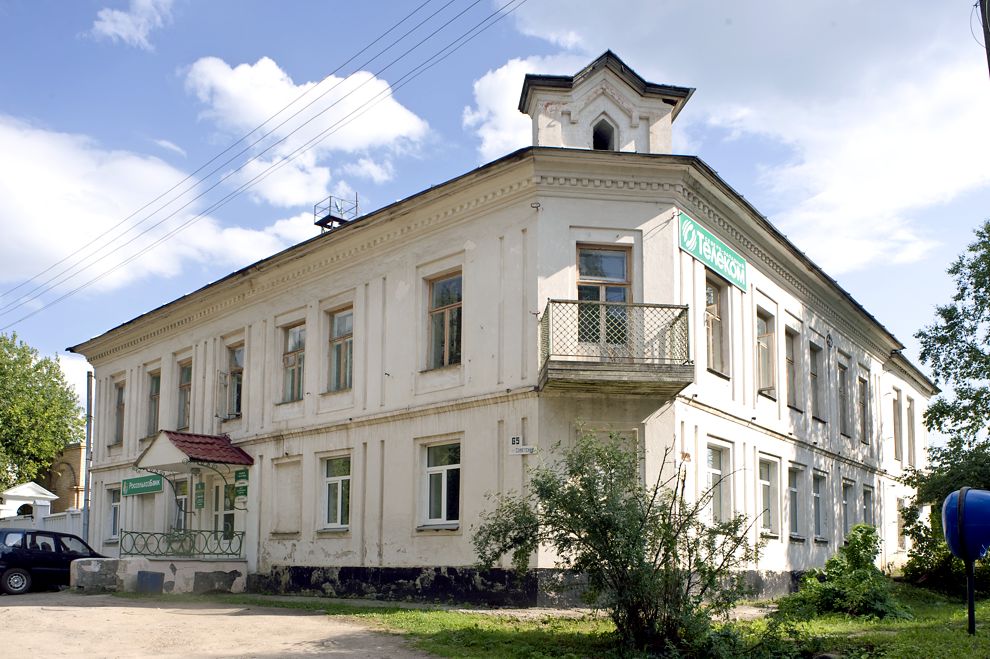 Белозерск, г.
Россия. Вологодская обл.. Белозерский р-н
Городская управа
2010-07-22
© Фотографии Уильяма Брумфилда