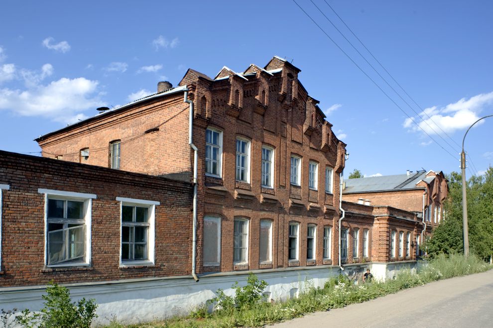 Белозерск, г.
Россия. Вологодская обл.. Белозерский р-н
Казенный винный склад
2010-07-22
© Фотографии Уильяма Брумфилда