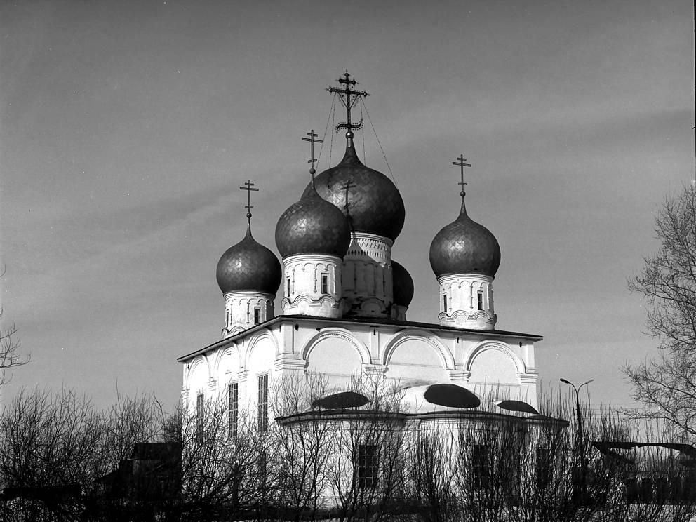 Belozersk
Russia. Vologda Region. Belozersk District
Kremlin
Cathedral of the TransfigurationGorodskoi Val street 13
1998-03-03
© Photographs by William Brumfield