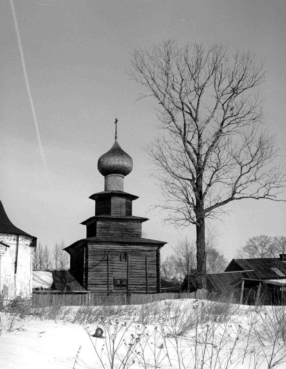 Белозерск, г.
Россия. Вологодская обл.. Белозерский р-н
Церковь Ильи ПророкаШукшина ул. 13 / Свободы ул.
1998-03-03
© Фотографии Уильяма Брумфилда