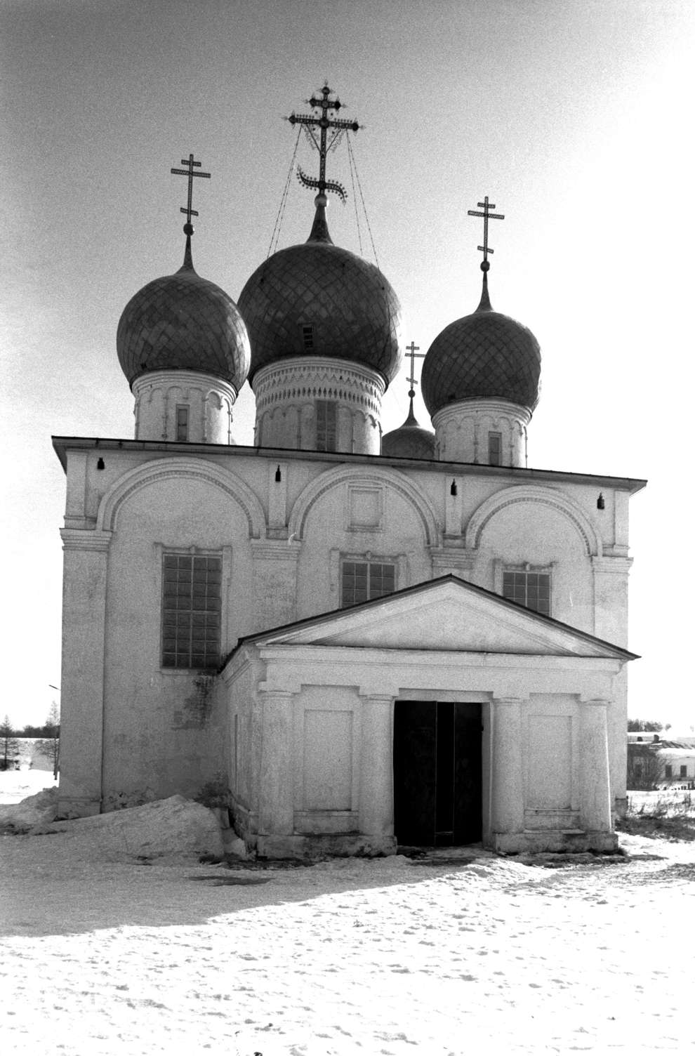 Belozersk
Russia. Vologda Region. Belozersk District
Kremlin
Cathedral of the TransfigurationGorodskoi Val street 13
1998-03-03
© Photographs by William Brumfield