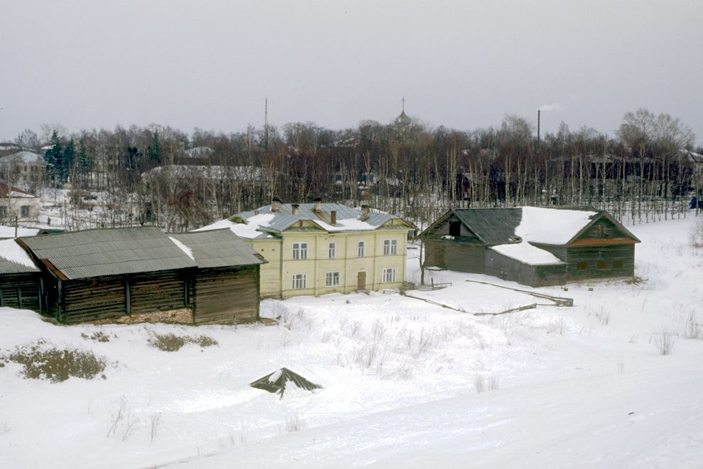 Белозерск, г.
Россия. Вологодская обл.. Белозерский р-н
Деревянный дом
1998-03-03
© Фотографии Уильяма Брумфилда