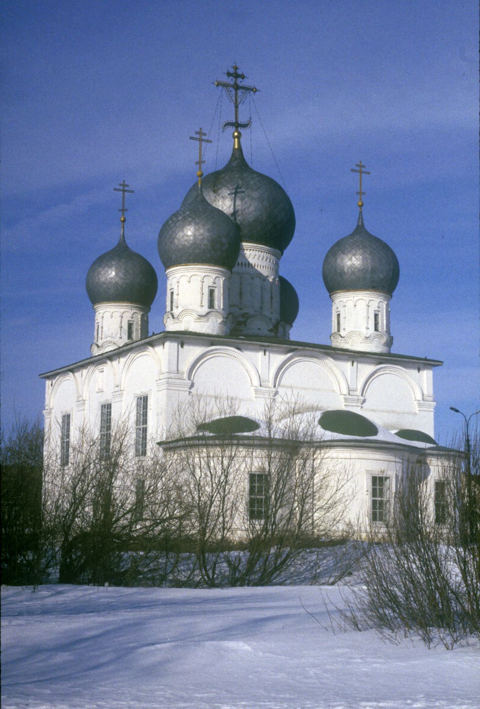 Белозерск, г.
Россия. Вологодская обл.. Белозерский р-н
Кремль
Собор Спаса ПреображенияГородской Вал, ул. 13
1998-03-03
© Фотографии Уильяма Брумфилда