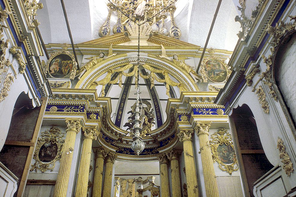 Belozersk
Russia. Vologda Region. Belozersk District
Kremlin
Cathedral of the TransfigurationGorodskoi Val street 13
Interior. Iconostasis
1998-03-03
© Photographs by William Brumfield