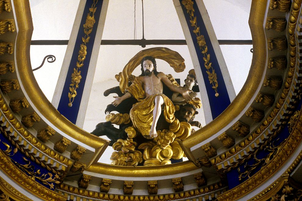 Belozersk
Russia. Vologda Region. Belozersk District
Kremlin
Cathedral of the TransfigurationGorodskoi Val street 13
Interior. Iconostasis. Christ enthroned, with symbols of evangelists
1998-03-03
© Photographs by William Brumfield