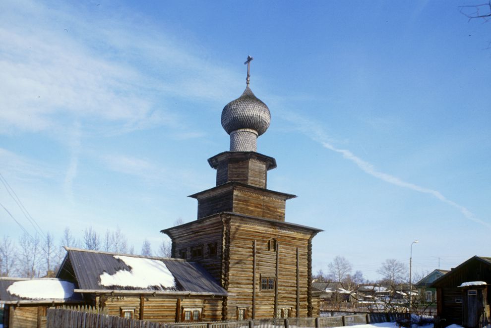 Белозерск, г.
Россия. Вологодская обл.. Белозерский р-н
Церковь Ильи ПророкаШукшина ул. 13 / Свободы ул.
1998-03-03
© Фотографии Уильяма Брумфилда