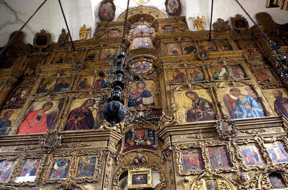 Belozersk
Russia. Vologda Region. Belozersk District
Church of the DormitionMarks Street 43
Interior. Iconostasis
1999-07-23
© Photographs by William Brumfield