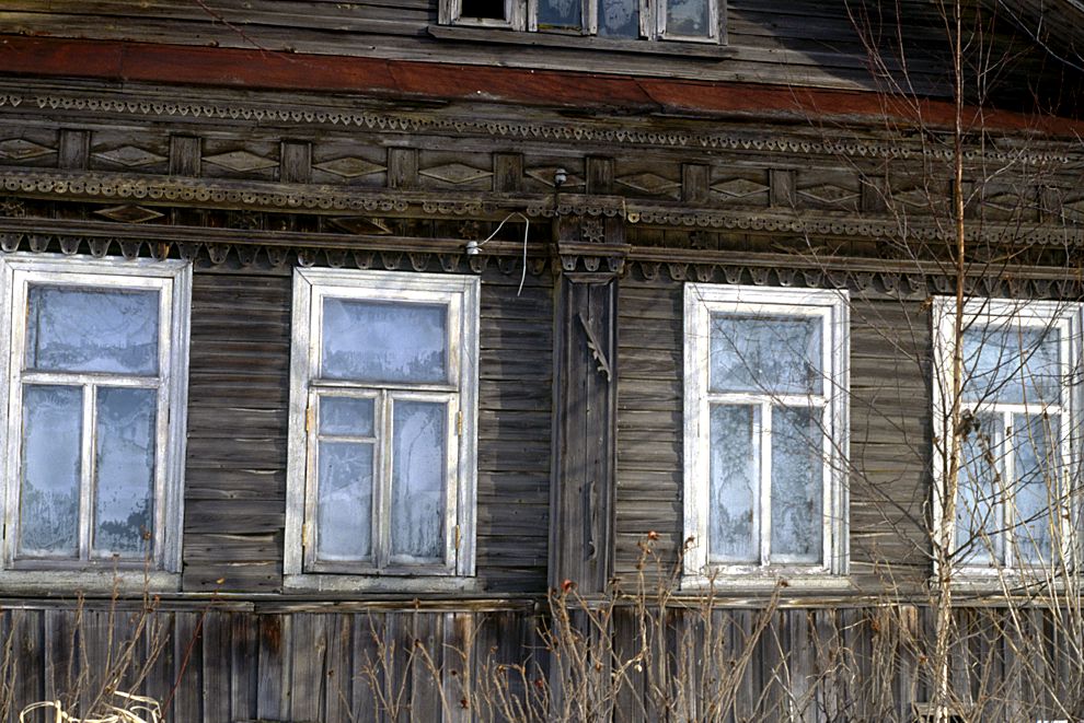 Belozersk
Russia. Vologda Region. Belozersk District
Log house No7
1998-03-03
© Photographs by William Brumfield