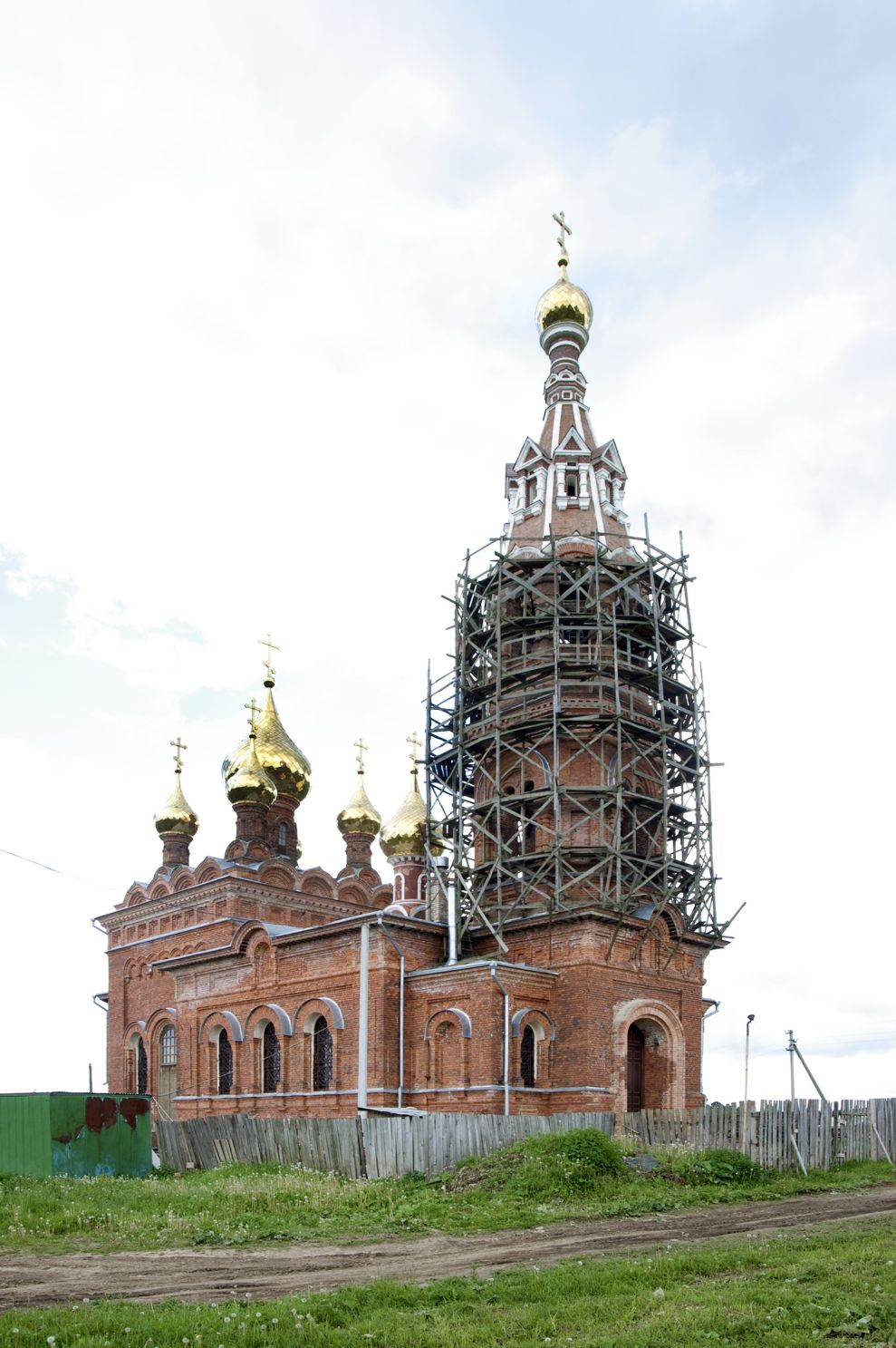 Красное, с.
Россия. Калужская обл.. Боровский р-н
Церковь Михаила Архангела
2010-05-29
© Фотографии Уильяма Брумфилда