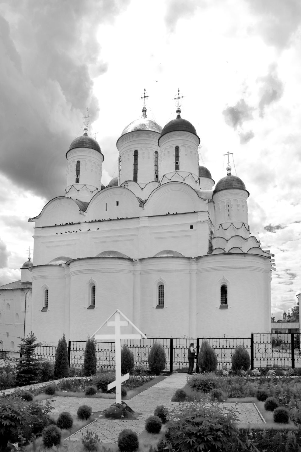 Roshcha
Russia. Kaluga Region. Borovsk District
St. Pafnutii Borovsk Monastery
Cathedral of Nativity of Mother of God
2010-05-29
© Photographs by William Brumfield