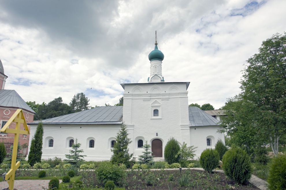 Роща, с.
Россия. Калужская обл.. Боровский р-н
Рождества Пресвятой Богородицы Свято-Пафнутиев Боровский мужской монастырь
Больничные палаты с церковью Илии Пророка
2010-05-29
© Фотографии Уильяма Брумфилда