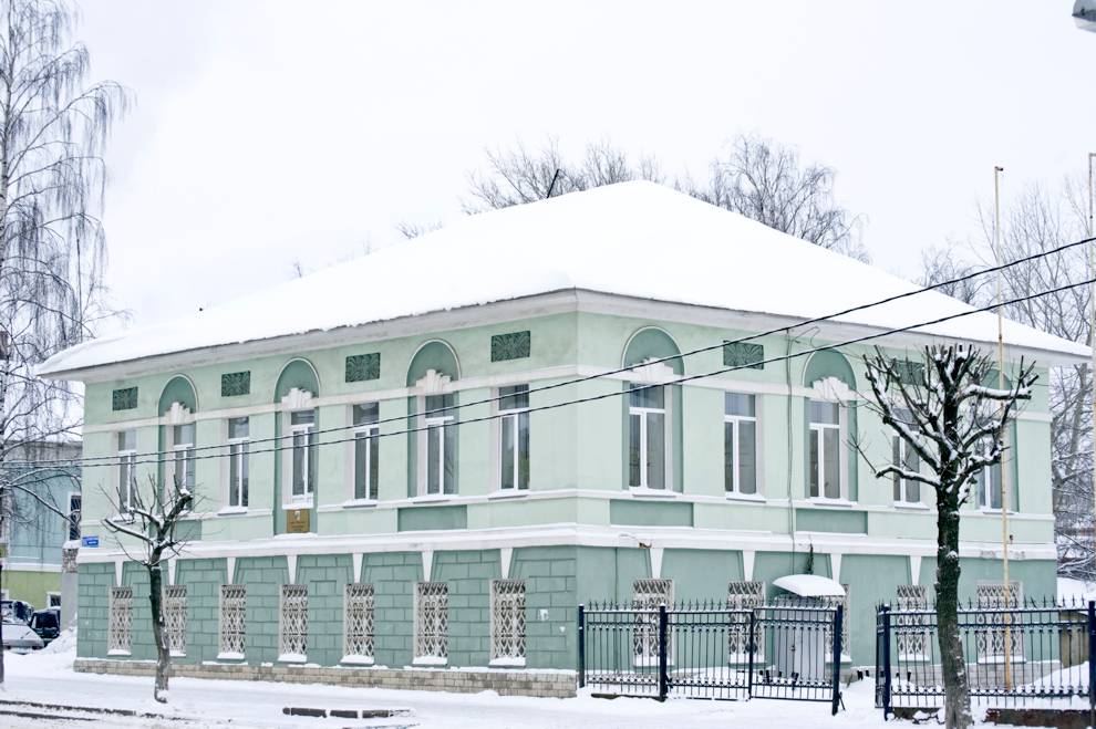 Cherepovets
Russia. Vologda Region. Cherepovetskii District
A.I. Pustoshkina house (1827)
2010-01-01
© Photographs by William Brumfield