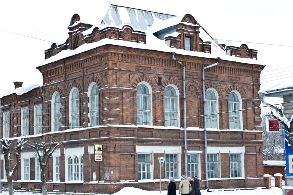 Cherepovets
Russia. Vologda Region. Cherepovetskii District
Commercial building (1906)
2010-01-01
© Photographs by William Brumfield