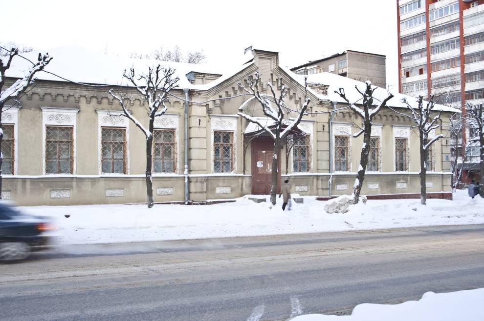 Cherepovets
Russia. Vologda Region. Cherepovetskii District
College
2010-01-02
© Photographs by William Brumfield