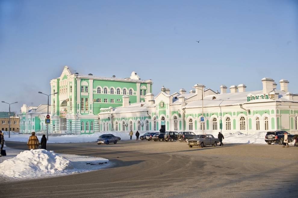 Cherepovets
Russia. Vologda Region. Cherepovetskii District
Railway station
2010-01-02
© Photographs by William Brumfield