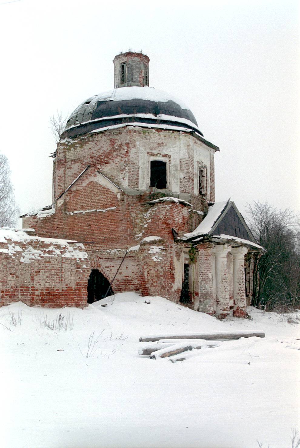 Афанасово, с. (Батранский с-с)
Россия. Вологодская обл.. Череповецкий р-н
Церковь Богоявления Господня (Ильи Пророка)
2006-12-31
© Фотографии Уильяма Брумфилда