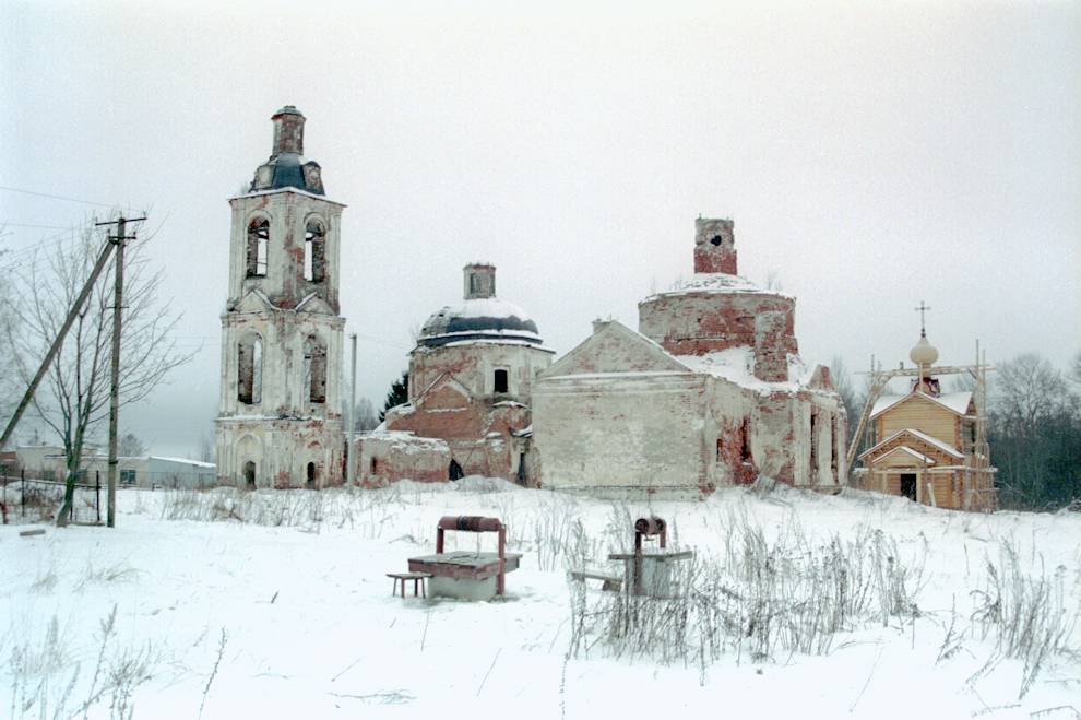 Афанасово, с. (Батранский с-с)
Россия. Вологодская обл.. Череповецкий р-н
Церковь Илии Пророка (2006-2007)
2006-12-31
© Фотографии Уильяма Брумфилда