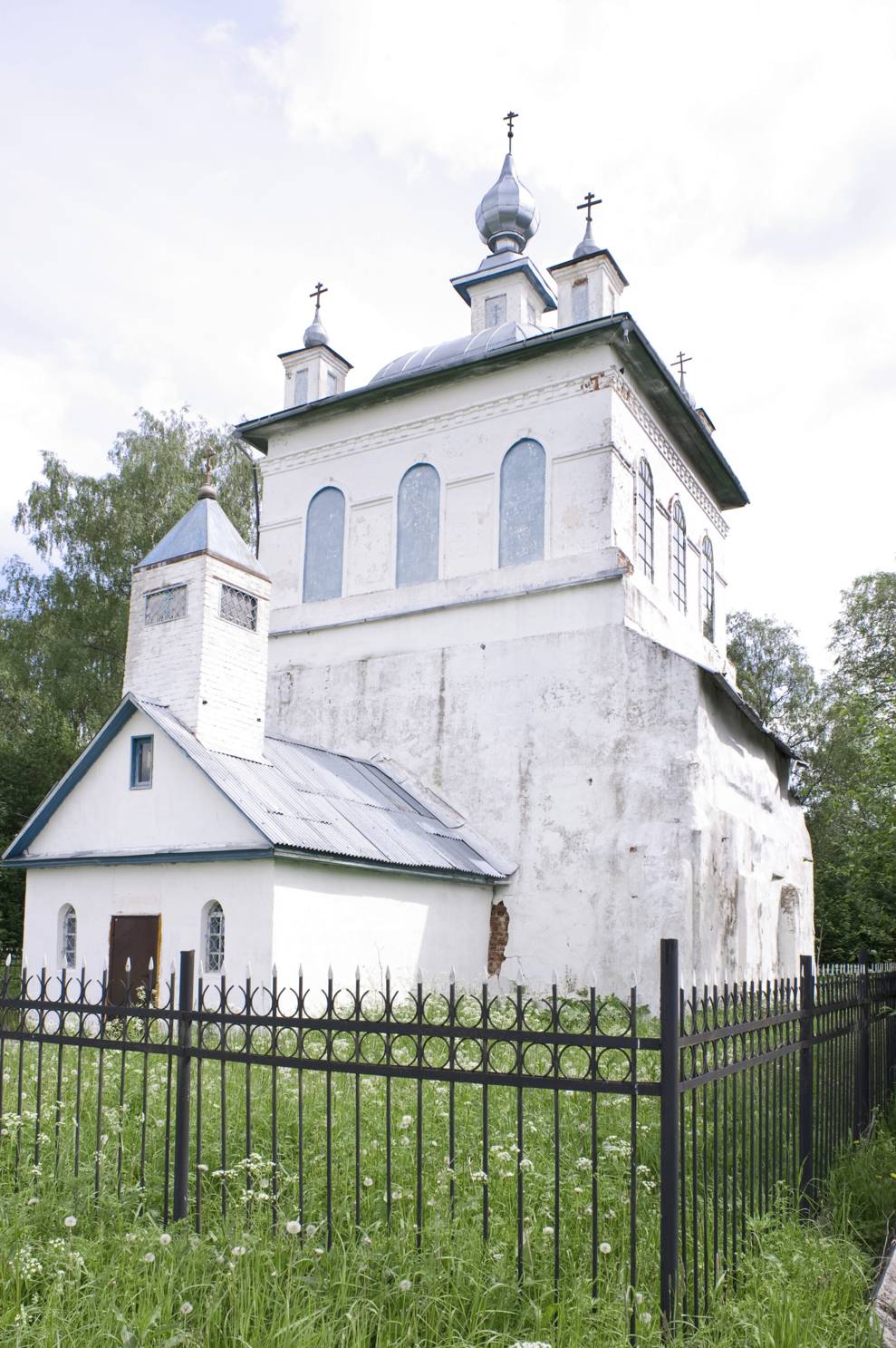 Shishovka
Russia. Vologda Region. Cherepovetskii District
Church of the Resurrection
2010-06-10
© Photographs by William Brumfield