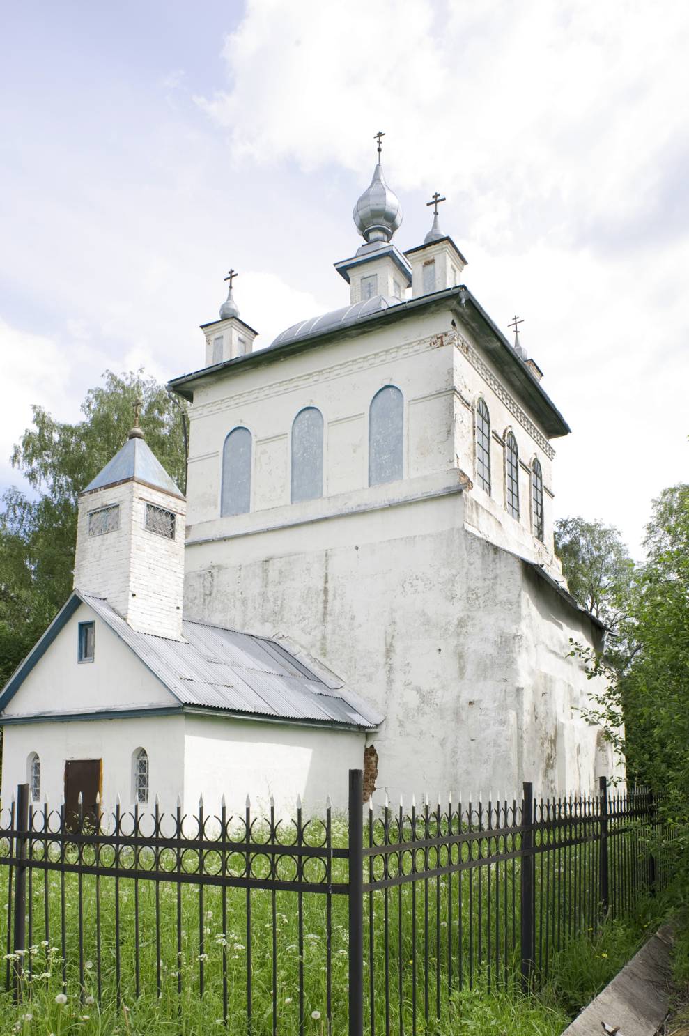 Shishovka
Russia. Vologda Region. Cherepovetskii District
Church of the Resurrection
2010-06-10
© Photographs by William Brumfield