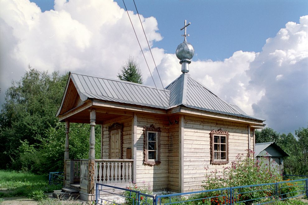 Воскресенское, с. (Воскресенский с-с)
Россия. Вологодская обл.. Череповецкий р-н
Часовня Николая Чудотворца
2006-08-27
© Фотографии Уильяма Брумфилда