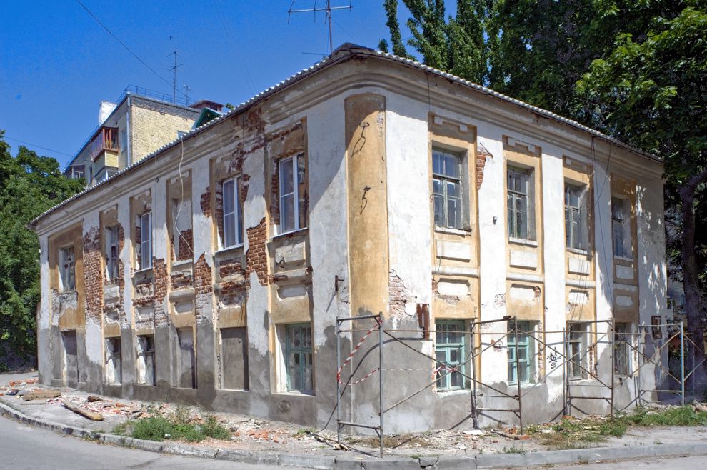 Калуга, г.
Россия. Калужская обл.
Каменный дом
2010-07-15
© Фотографии Уильяма Брумфилда