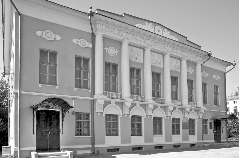 Kaluga
Russia. Kaluga Region
I. Bilibin (Chistokletov) house
2010-07-15
© Photographs by William Brumfield