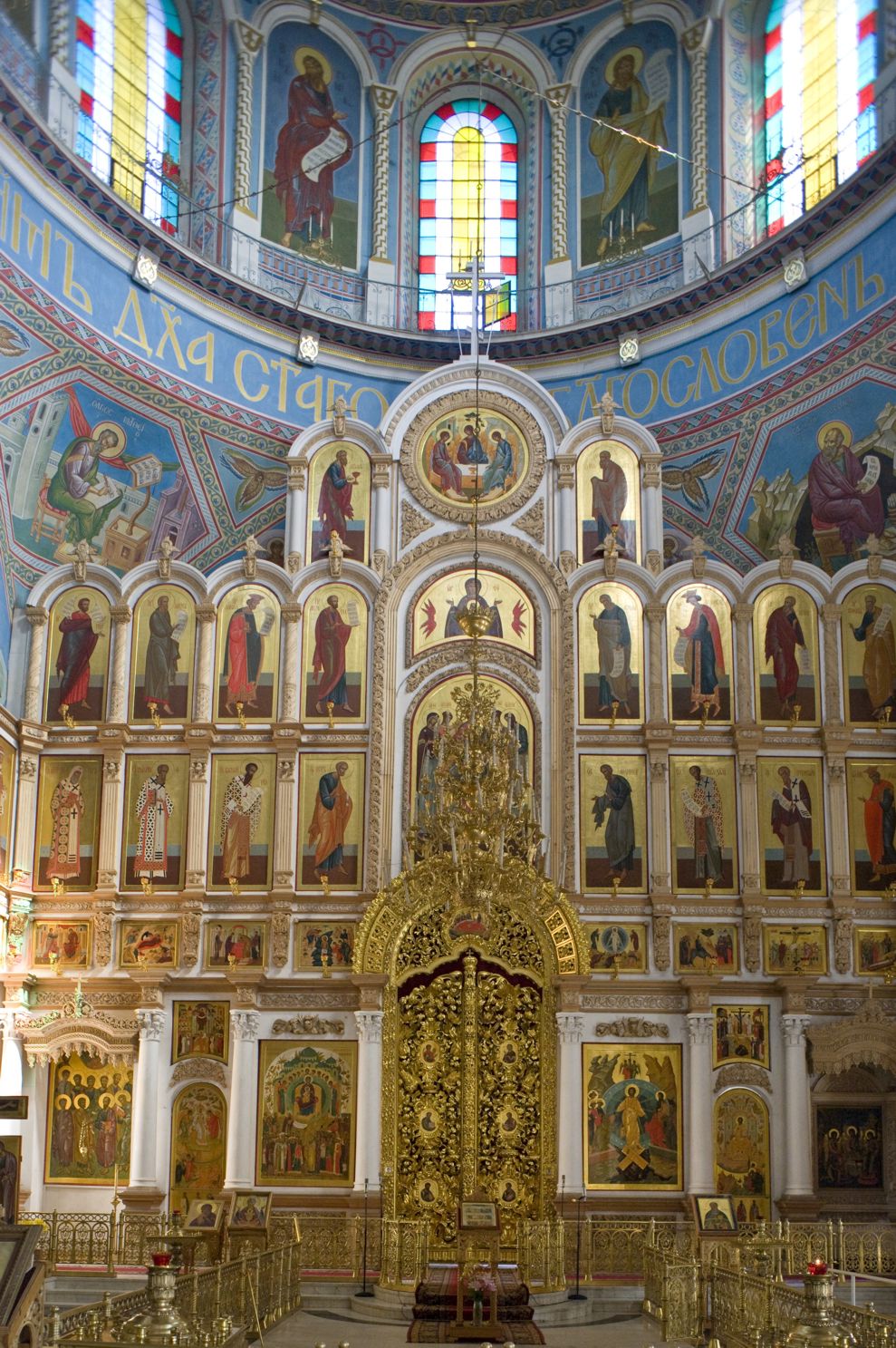 Kaluga
Russia. Kaluga Region
Cathedral of the TrinityStaryi Torg square
Interior. Iconostasis
2010-07-15
© Photographs by William Brumfield