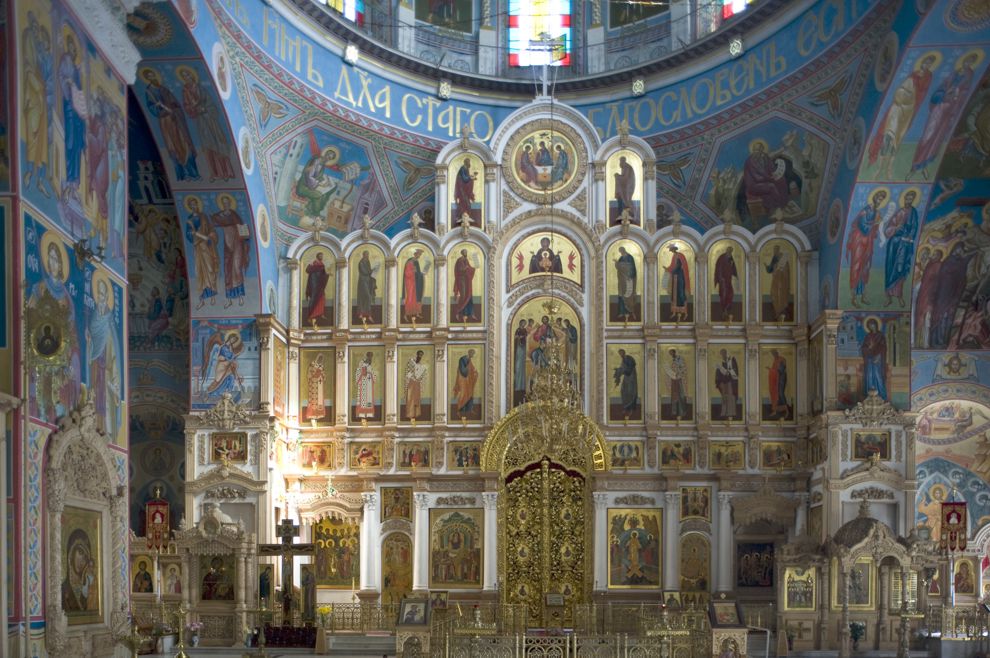 Kaluga
Russia. Kaluga Region
Cathedral of the TrinityStaryi Torg square
Interior. Iconostasis
2010-07-15
© Photographs by William Brumfield