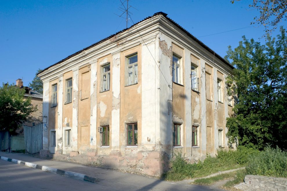 Калуга, г.
Россия. Калужская обл.
Каменное здание
2010-07-16
© Фотографии Уильяма Брумфилда