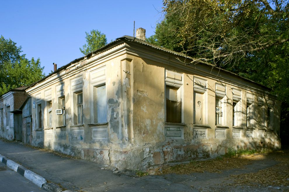 Калуга, г.
Россия. Калужская обл.
Каменное здание
2010-07-16
© Фотографии Уильяма Брумфилда