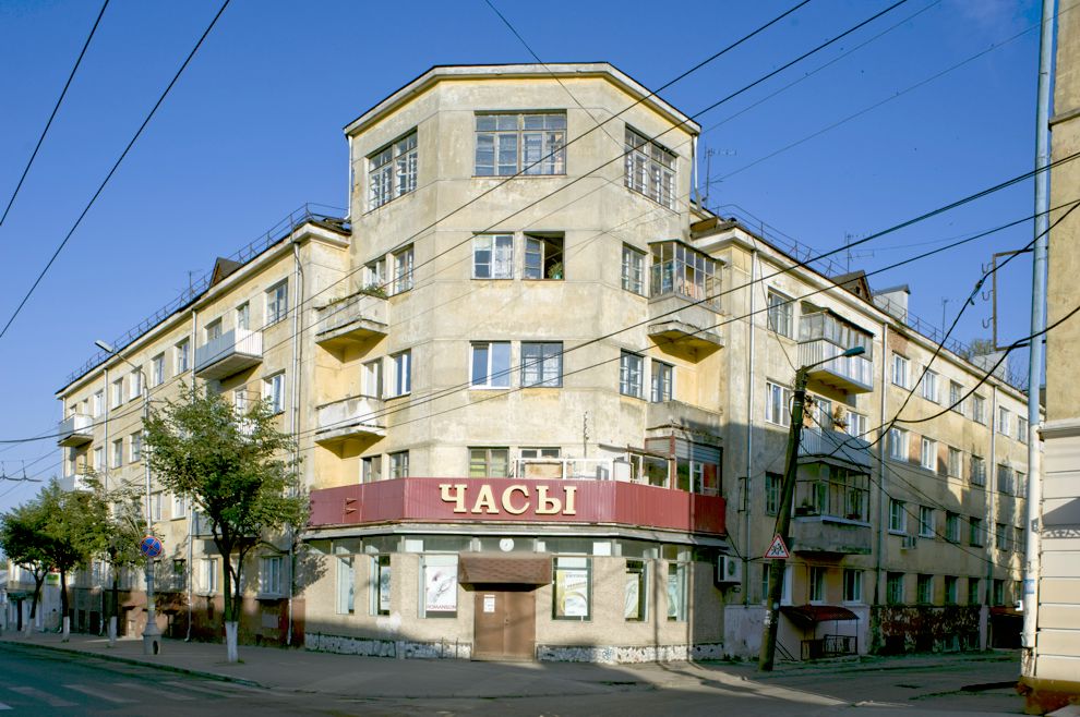 Kaluga
Russia. Kaluga Region
Apartment building
2010-07-17
© Photographs by William Brumfield