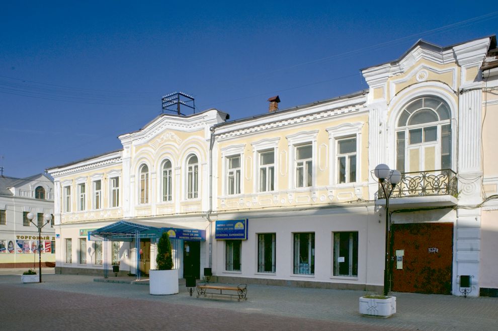 Kaluga
Russia. Kaluga Region
ommercial building
2010-07-17
© Photographs by William Brumfield