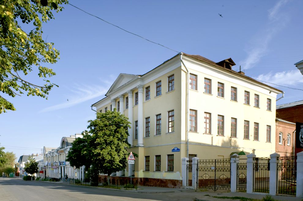 Kaluga
Russia. Kaluga Region
Women`s highschool (Zhenskaia gimnaziia)
2010-07-17
© Photographs by William Brumfield