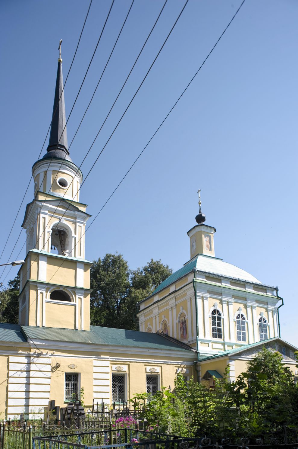 Калуга, г.
Россия. Калужская обл.
Церковь Святых Первоверховных апостолов Петра и Павла (Параскевы Пятницы)Труда 1а
2010-07-17
© Фотографии Уильяма Брумфилда