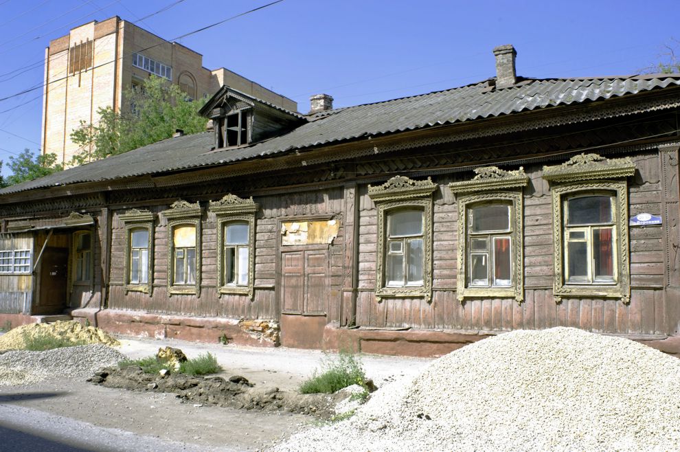 Калуга, г.
Россия. Калужская обл.
Деревянный дом
2010-07-17
© Фотографии Уильяма Брумфилда