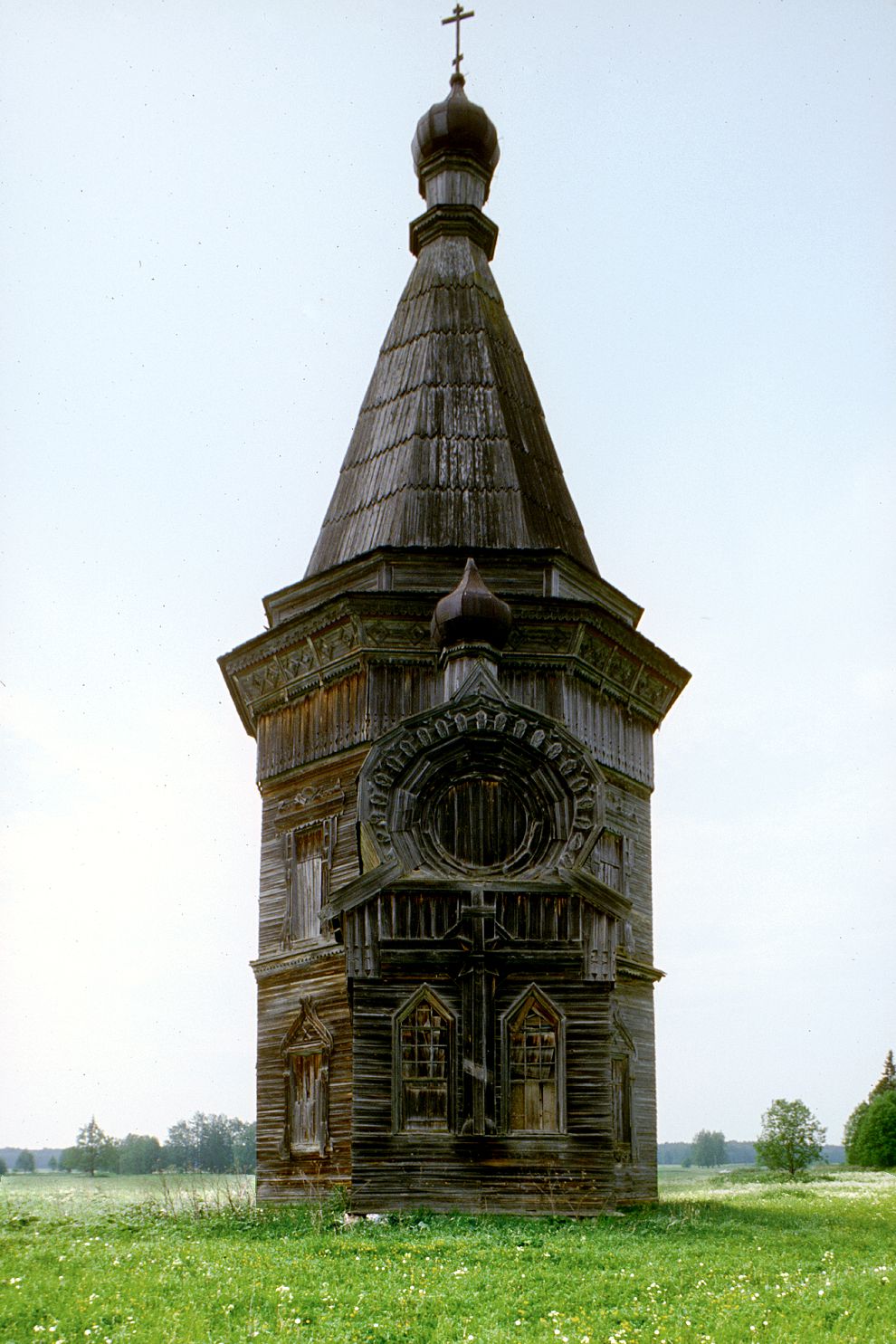 Krasnaia Liaga
Russia. Arkhangelsk Region. Kargopol District
Church of the Purification
1998-06-20
© Photographs by William Brumfield