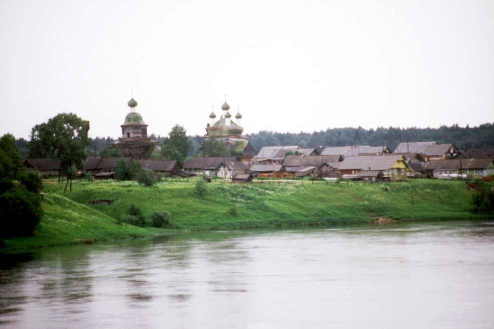 Архангело (Шелоховская), д. (Приозерное МО)
Россия. Архангельская обл.. Каргопольский р-н
Виды Онеги
1998-06-22
© Фотографии Уильяма Брумфилда