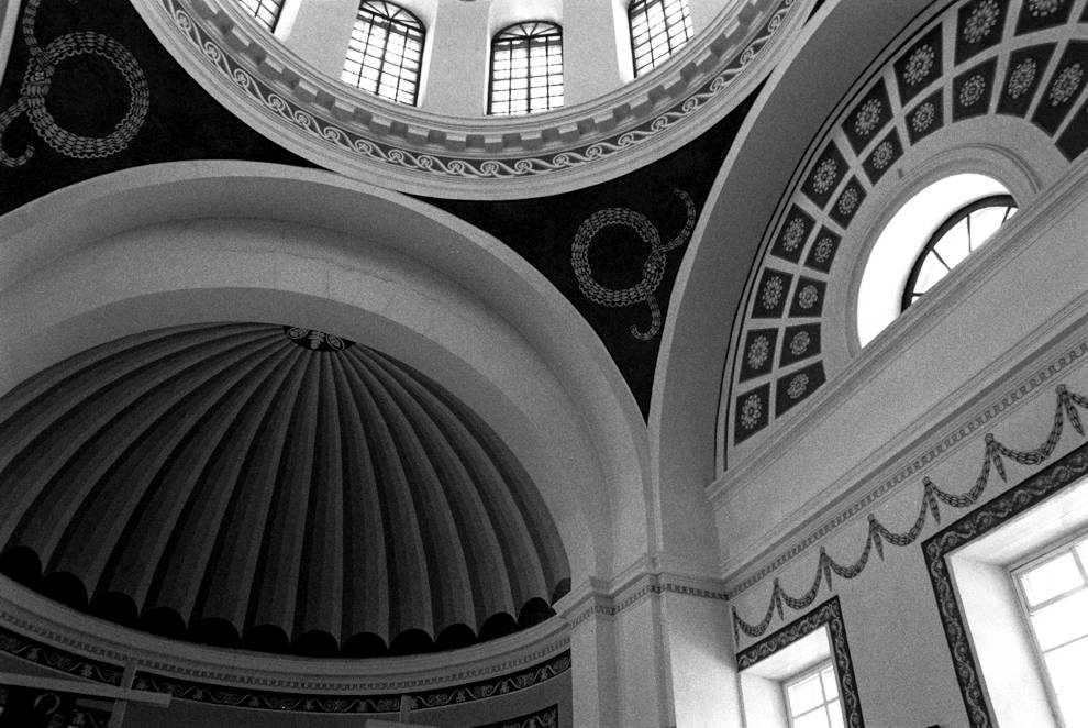 Kargopol
Russia. Arkhangelsk Region. Kargopol District
Church of Saints Zosima and SavvatyKrasnaia Gorka street 8
Interior. Vaults
1998-02-27
© Photograph by William Brumfield