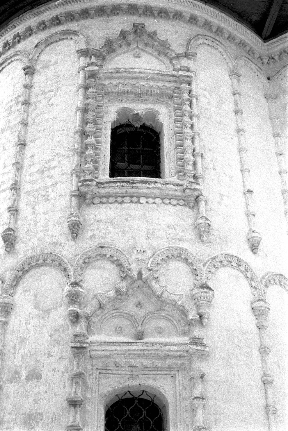 Kargopol
Russia. Arkhangelsk Region. Kargopol District
Churches of the AnnunciationStaraia Torgovaia square
Apse
1998-02-27
© Photograph by William Brumfield