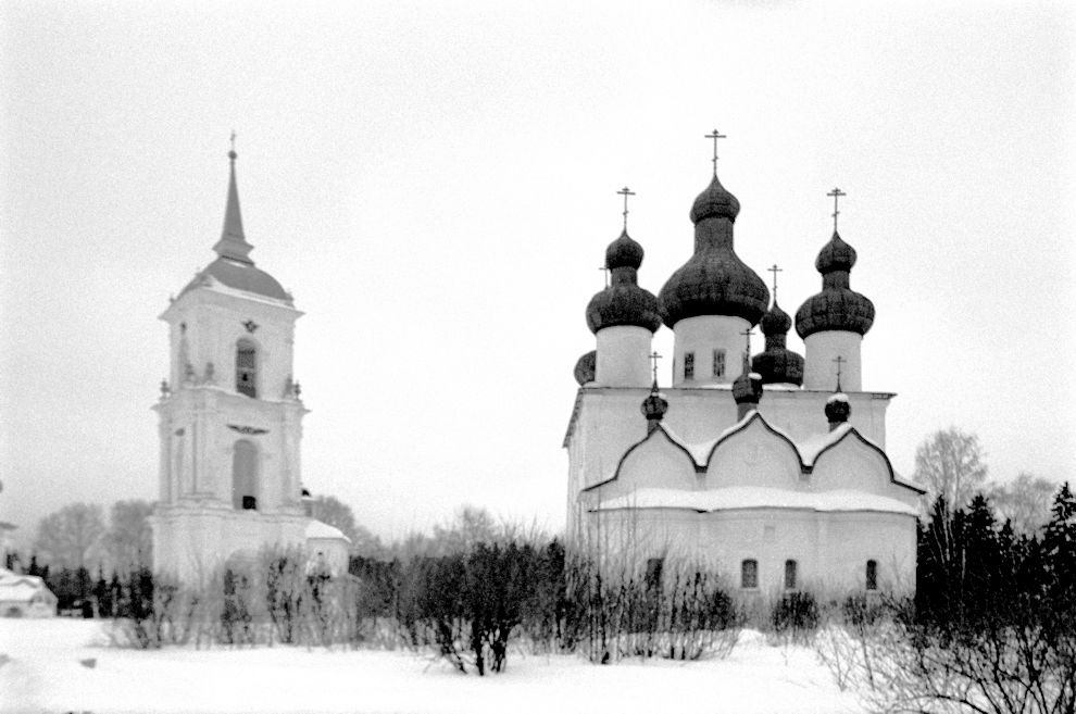 Kargopol
Russia. Arkhangelsk Region. Kargopol District
Church of the Nativity of John the BaptistSobornaia Square
1998-02-27
© Photograph by William Brumfield