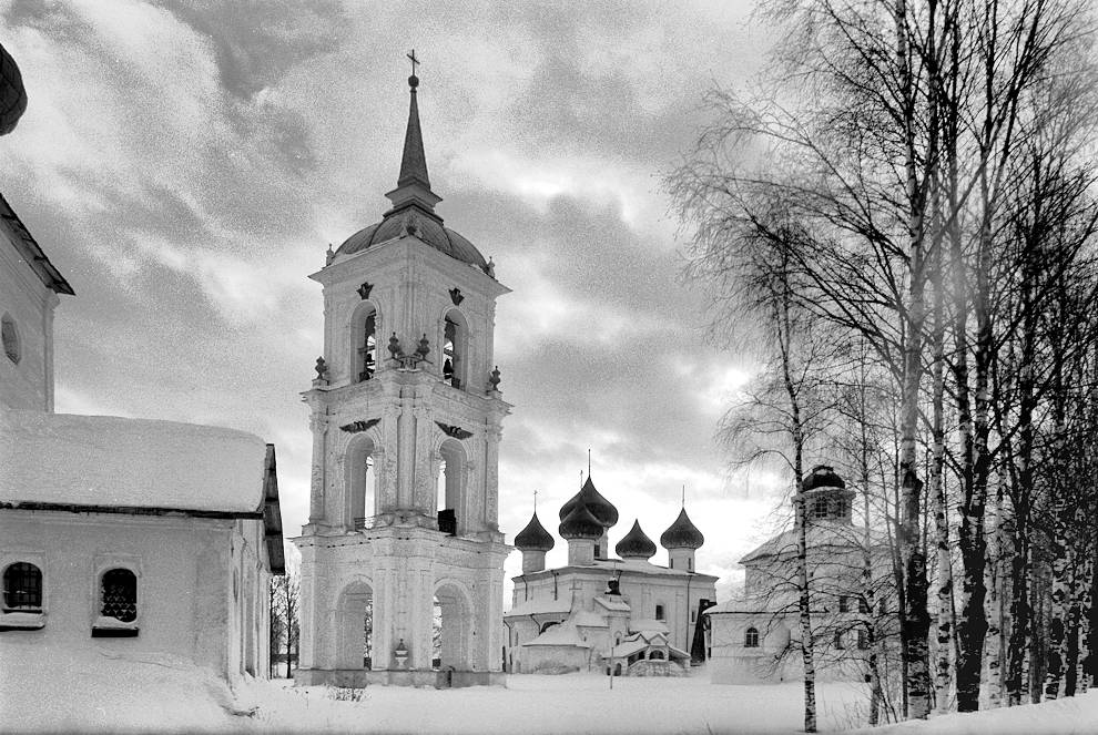 Kargopol
Russia. Arkhangelsk Region. Kargopol District
Cathedral of the Nativity of ChristBaranov embankment
1998-02-27
© Photograph by William Brumfield