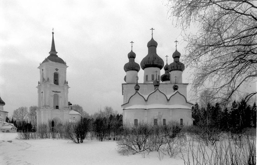 Kargopol
Russia. Arkhangelsk Region. Kargopol District
Church of the Nativity of John the BaptistSobornaia Square
1998-02-27
© Photograph by William Brumfield